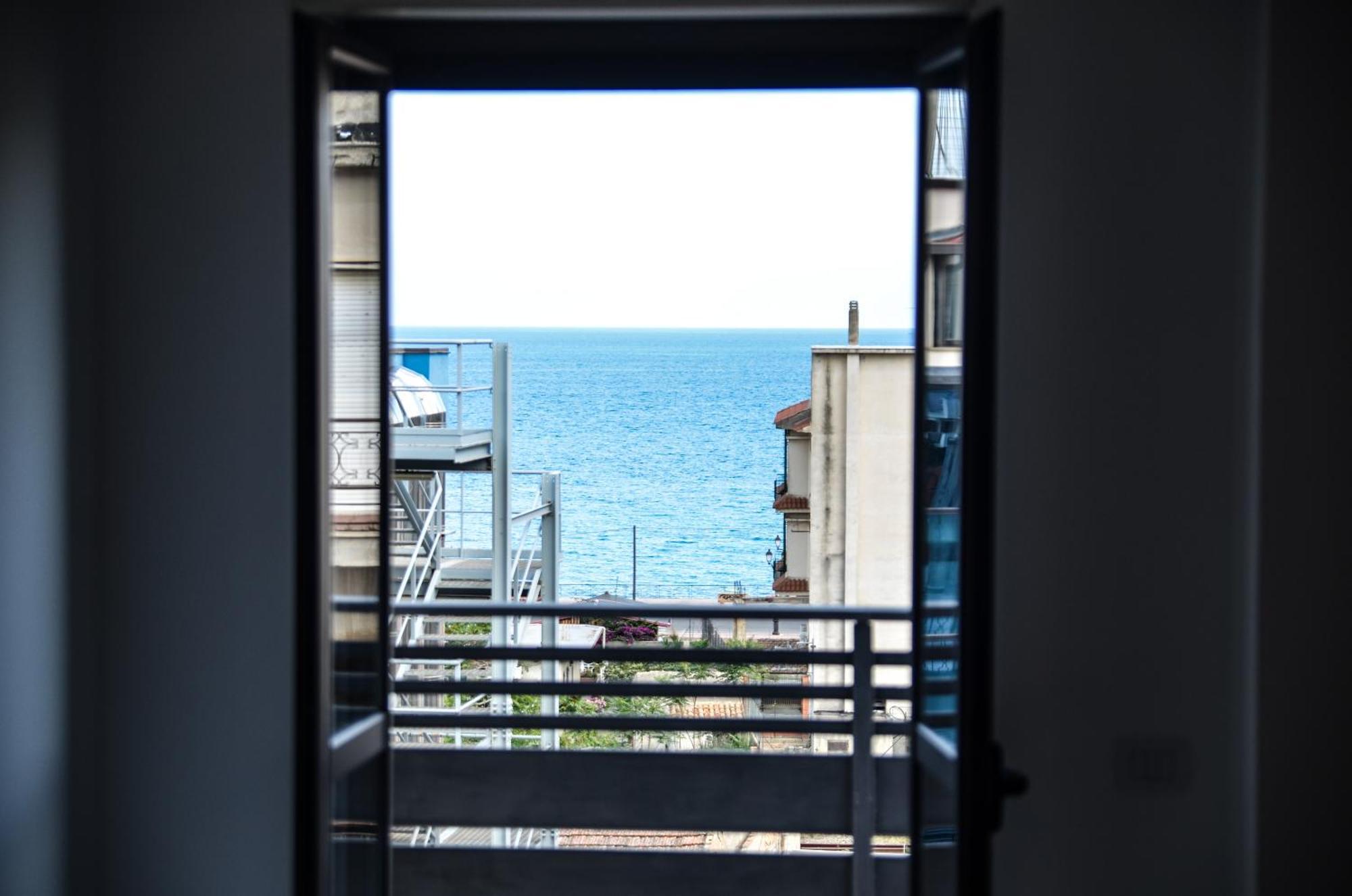 Appartamento Siderno Sul Mare Trilocale ภายนอก รูปภาพ